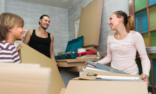 Acknowledging a service issue during a van move